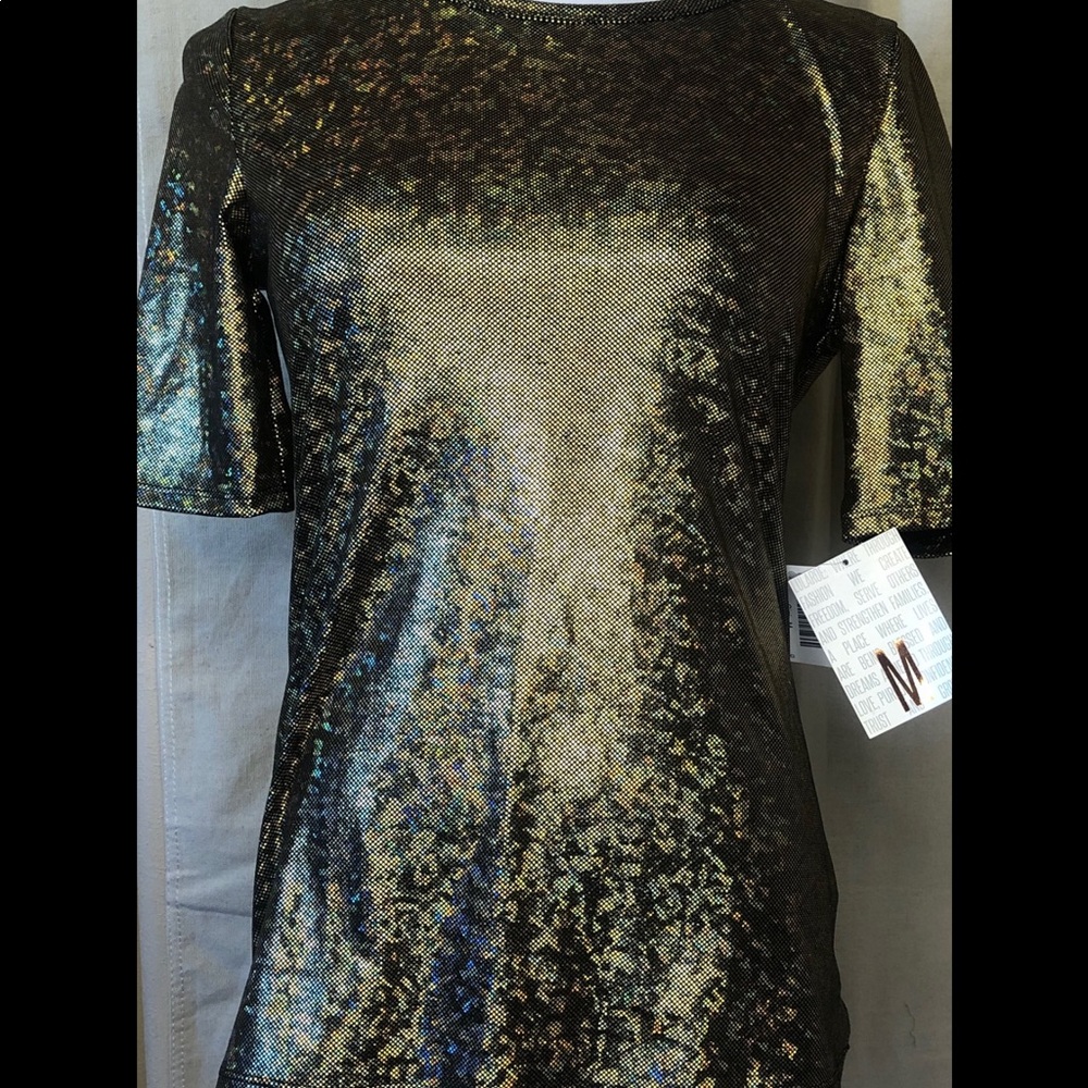 LuLaRoe Gigi Fitted Top